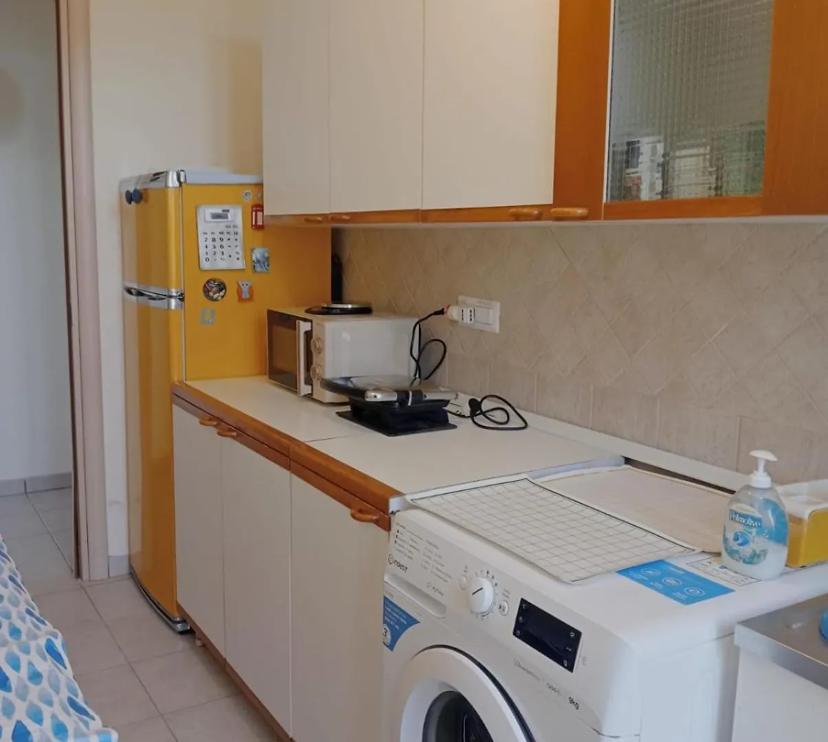 別荘 サン・ジョヴァンニ・ディ・シニス La Casa Nel Bluヴィラ イタリア